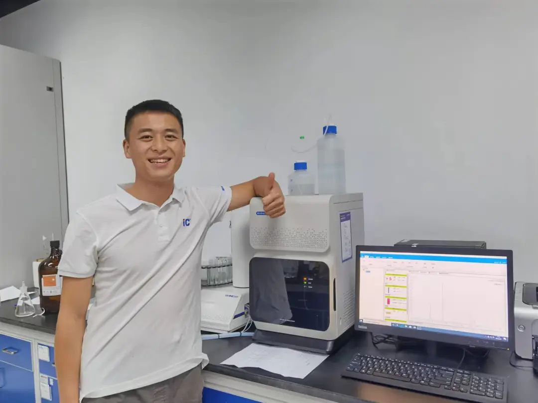 我是HAPPY8开心8售后工程师 | 24幼时不关机，服务不掉线！